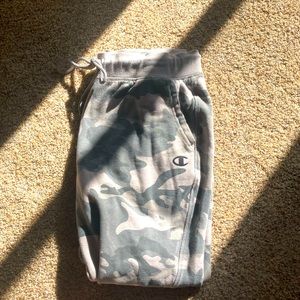 Champion Authentic Athletic Wear Large Urban Camo Sweatpants